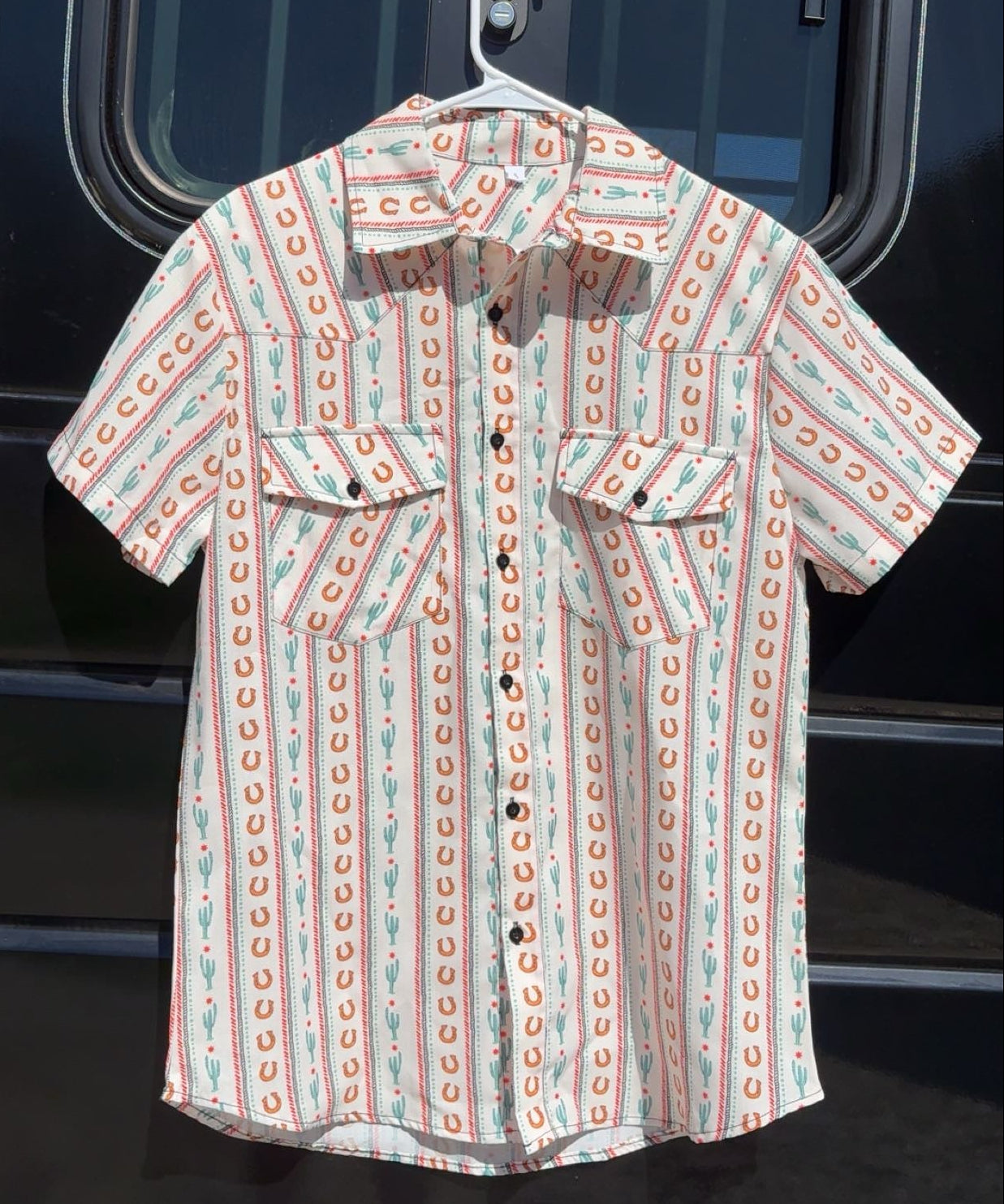 Cactus And Horse Shoe White Short Sleeve