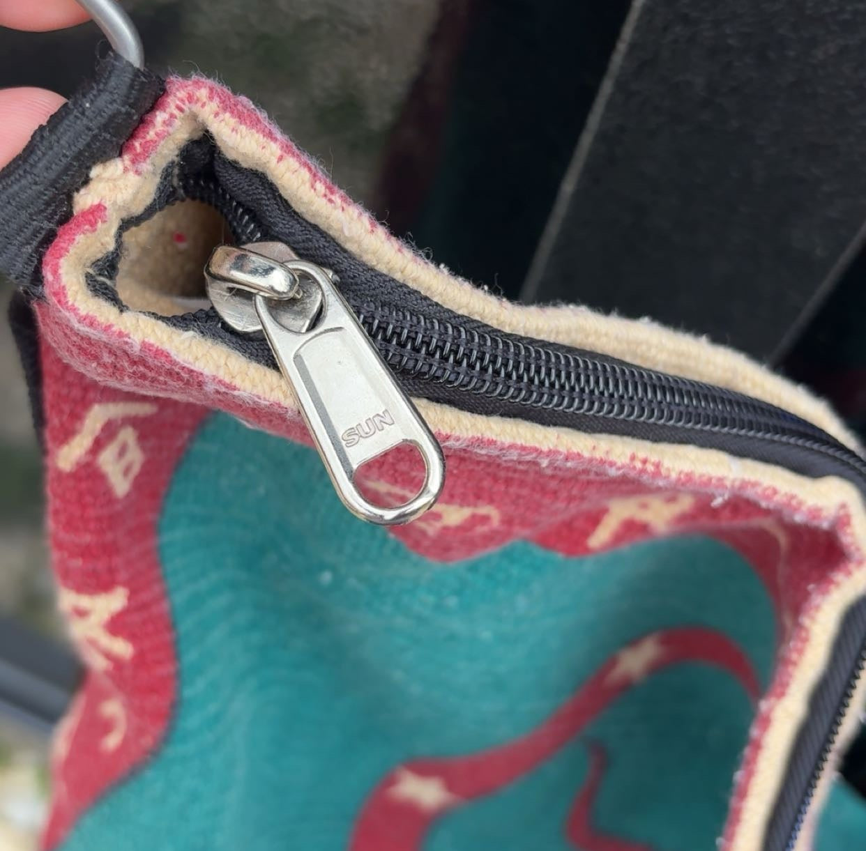 Vintage Tapestry Longhorn And Brands Purse