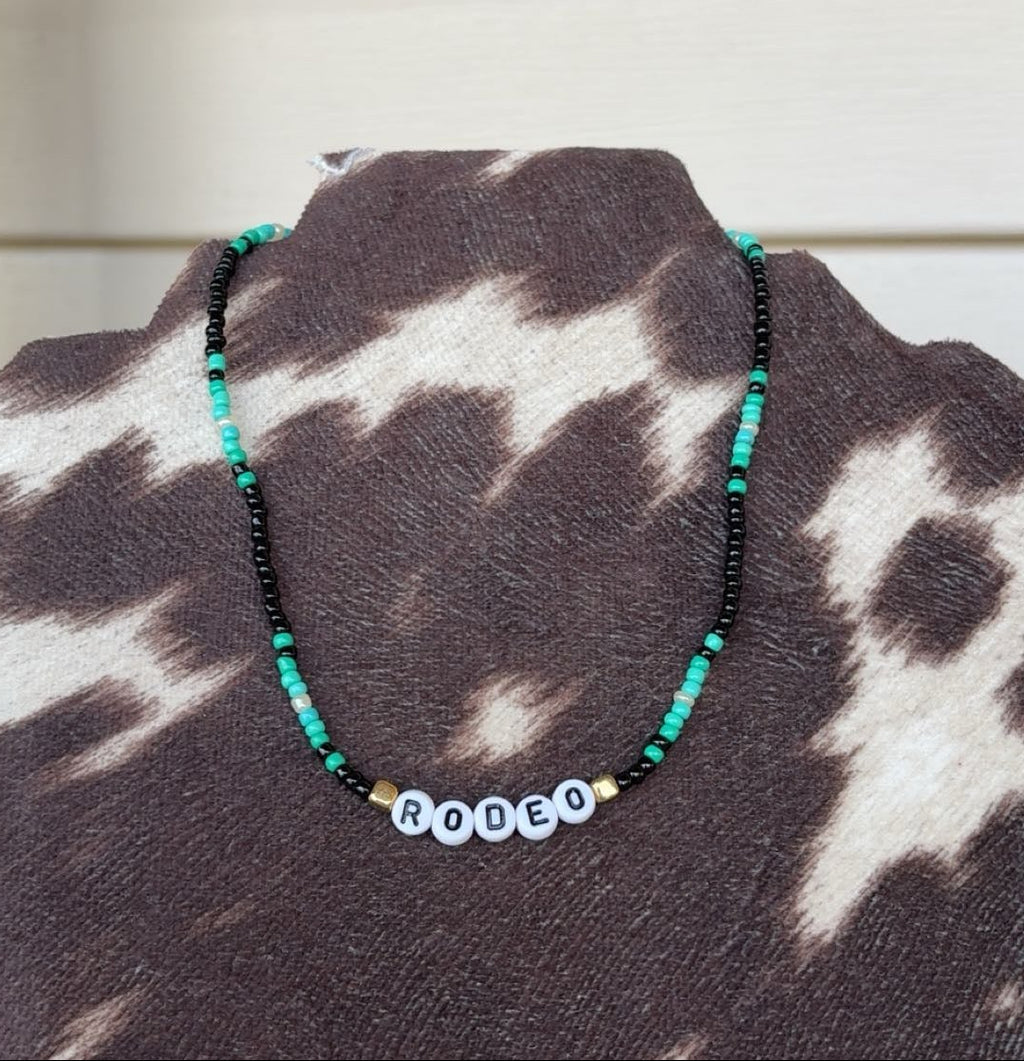 RODEO Seed Bead Choker Necklace