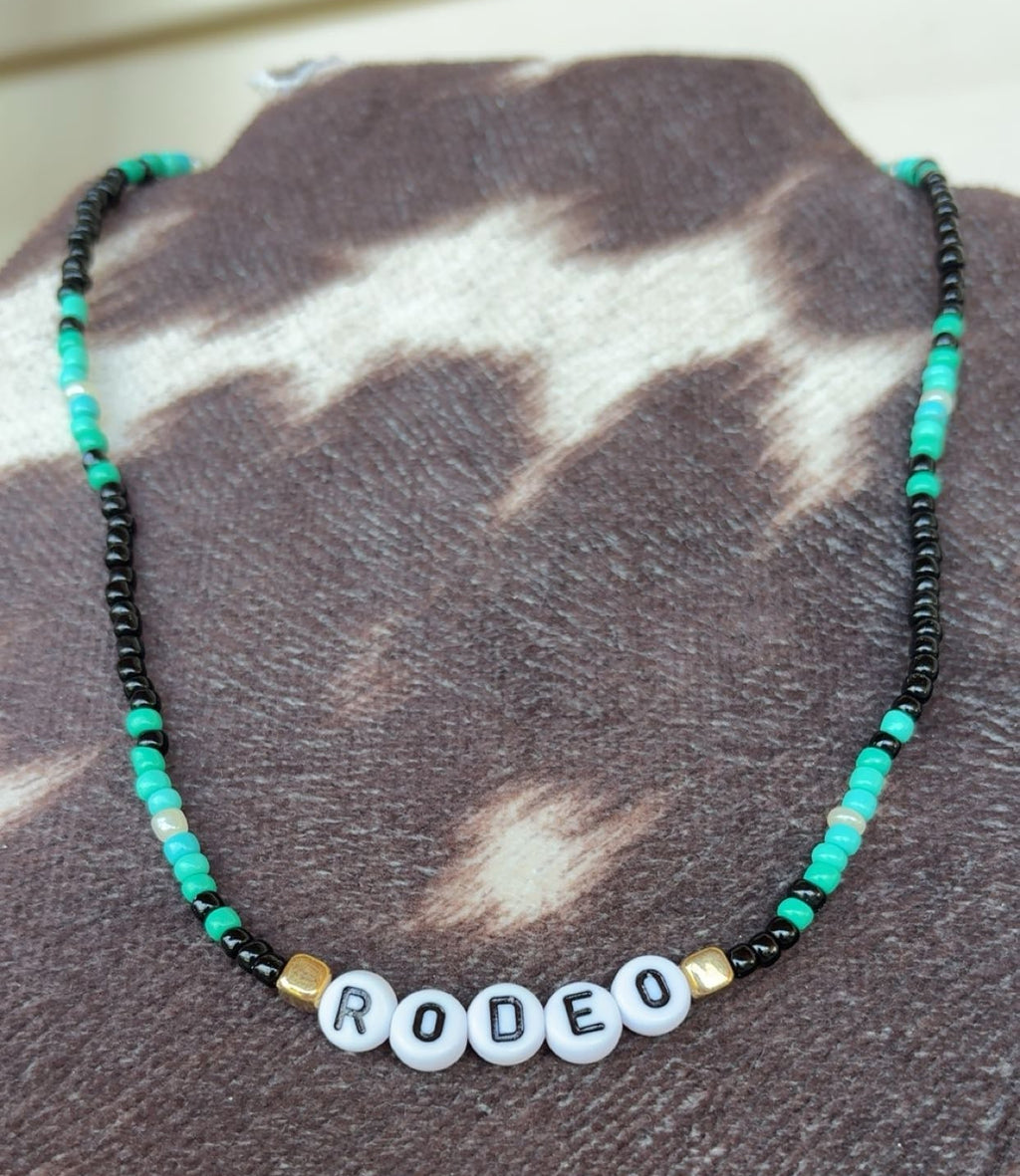 RODEO Seed Bead Choker Necklace