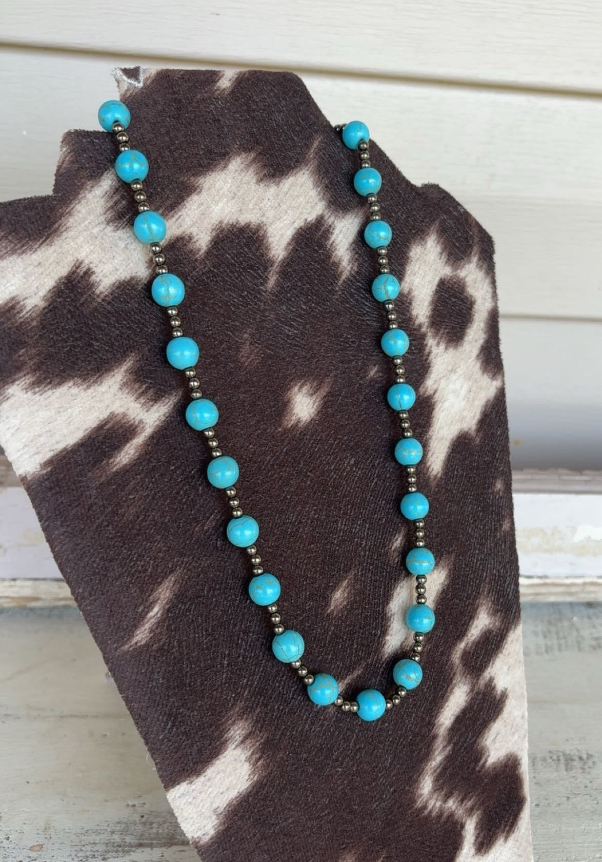 Round Turquoise Dangle Necklace