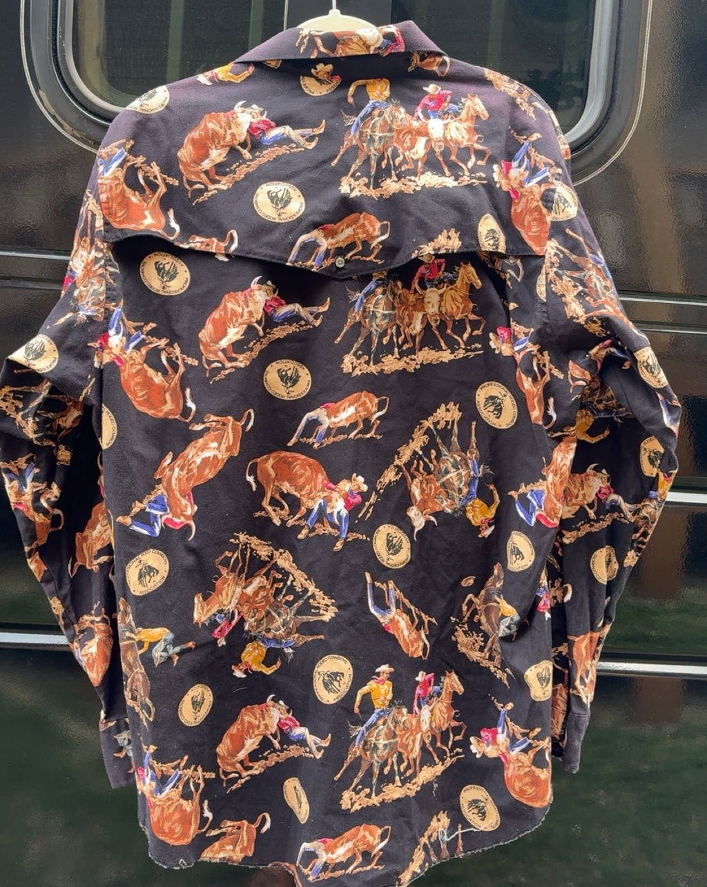 Vintage PRCA Pro Rodeo Black Roping & Bull Doggin' Button-Up