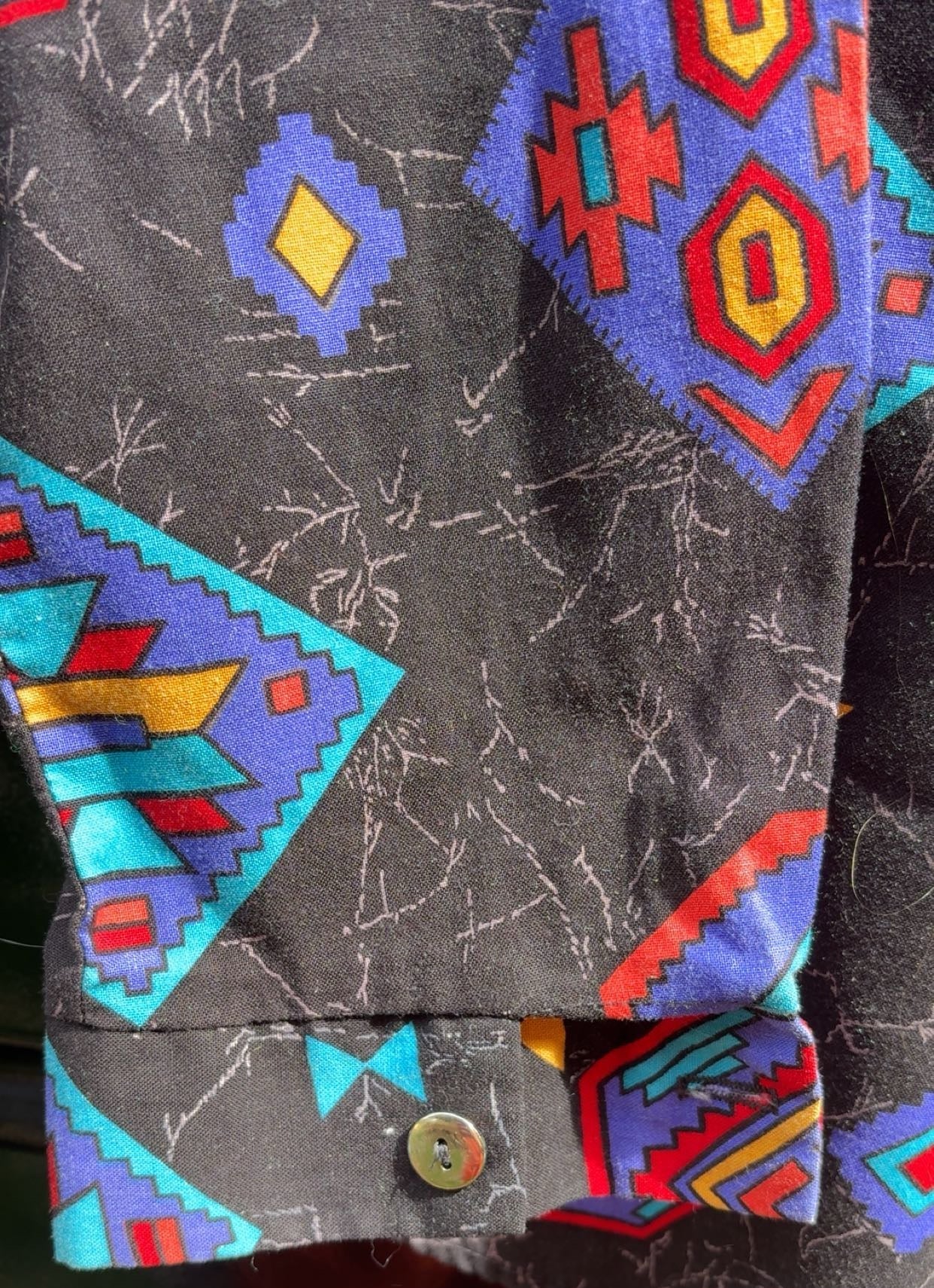Vintage Ozark Mountain Button Up Black Aztec Pattern