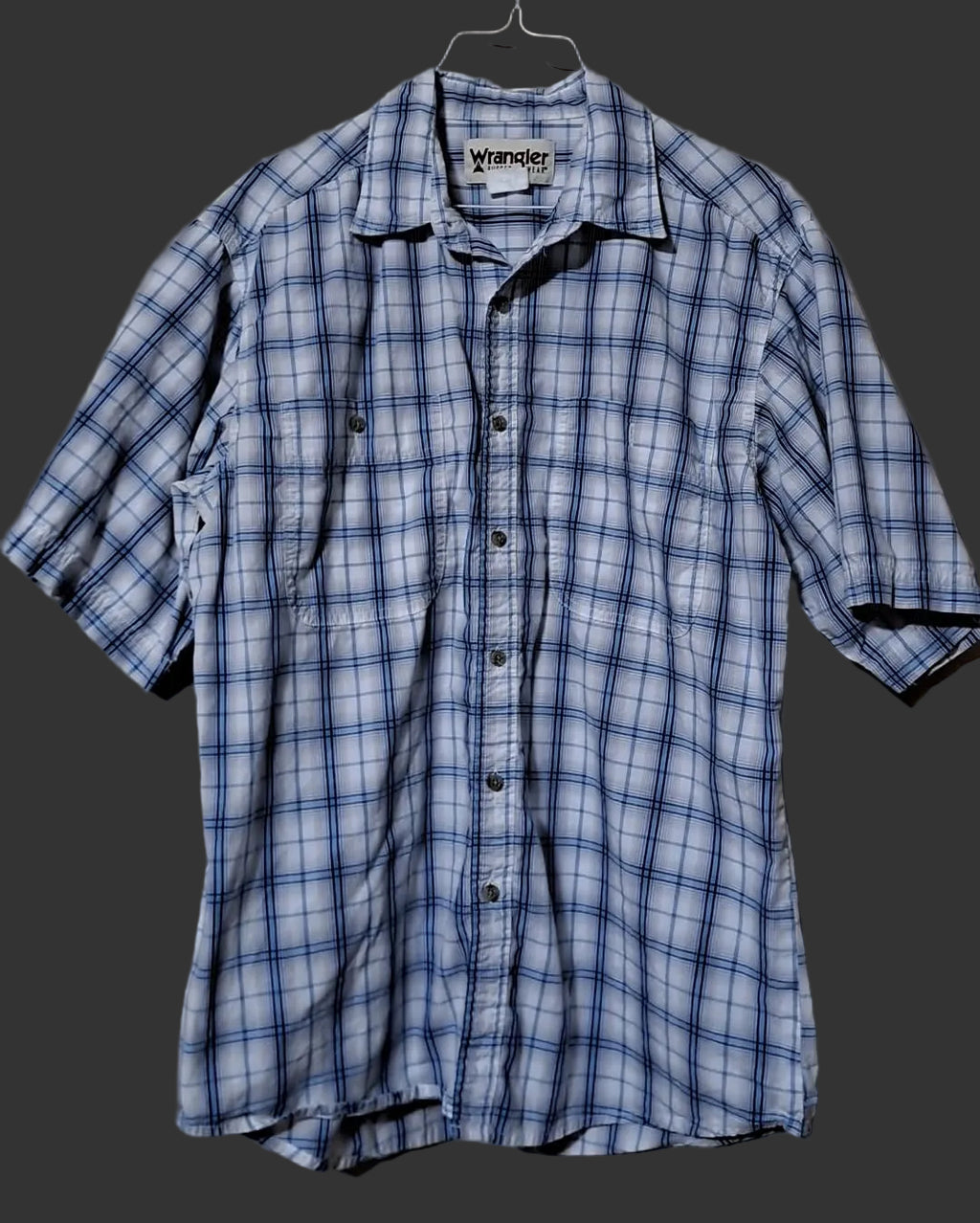 Wrangler Rugged Wear Men's Blue and White Short Sleeve Plaid