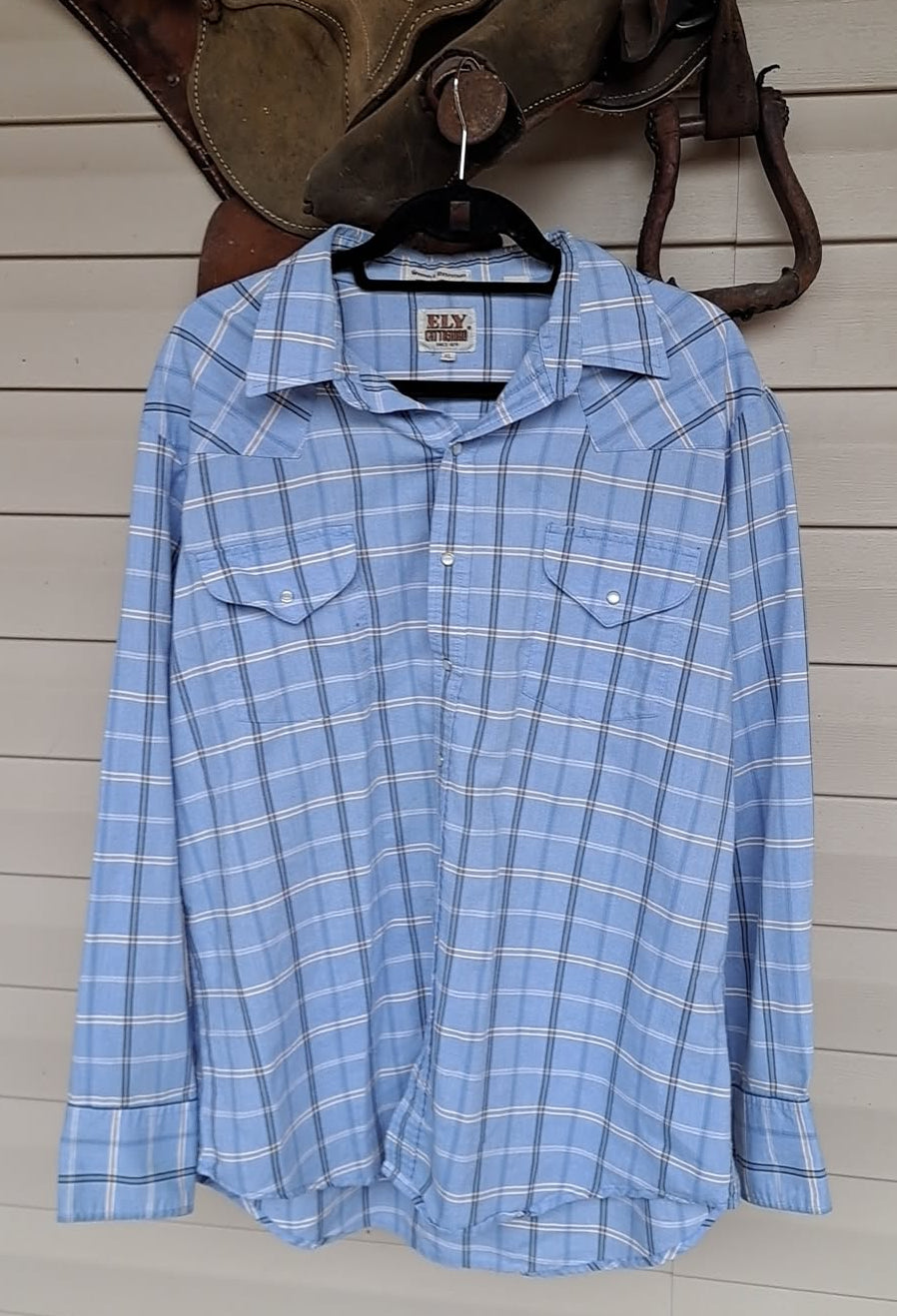 Ely Cattleman Vintage Men's Beige And Blue Flannel